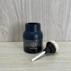 Nước hoa ô tô cao cấp Grasse Blue sử dụng đê trong xe ôtô (khay đựng cốc, taplo, gầm ghế), trong nhà hoặc văn phòng.