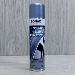 Chai xịt bọt làm sạch và bảo dưỡng lốp xe ô tô Sonax Tyre Care 435300