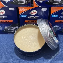 Sáp phủ bóng bảo vệ sơn xe Turtle Wax ICE ứng dụng công nghệ Smart Shield giúp bảo vệ, làm nổi bật màu sắc và mang lại vẻ sáng bóng vượt trội, bền lâu.