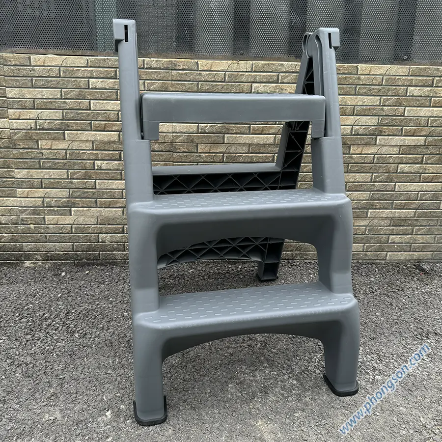 Thang nhựa rửa xe và chăm sóc xe 3 bậc gấp gọn