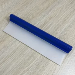 Thanh gạt nước rửa xe lưỡi silicon, gạt bỏ nhanh chóng nước bám trên bề mặt sơn, kính của xe ô tô và trên mặt phẳng.