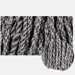 Cây lau rửa xe ô tô sợi xoắn, cán cầm có thể kéo dài và thu ngắn. Tổng chiều dài 85cm.