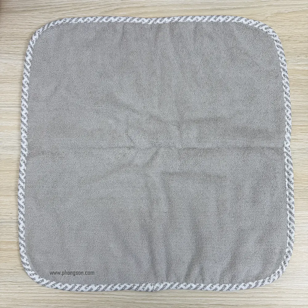 Khăn Sonax microfiber Tối ưu sử dụng cho ngoài xe ô tô như làm sạch bụi bẩn, làm sạch chất đánh bóng, phủ ceramic, wax, polymer. Cũng phù hợp để vệ sinh nội thất ôtô.