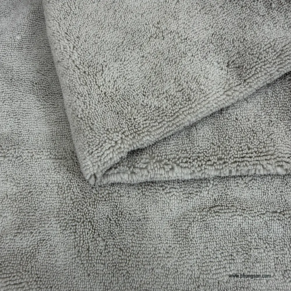 Khăn Sonax microfiber Tối ưu sử dụng cho ngoài xe ô tô như làm sạch bụi bẩn, làm sạch chất đánh bóng, phủ ceramic, wax, polymer. Cũng phù hợp để vệ sinh nội thất ôtô.