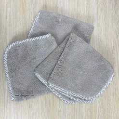 Khăn Sonax microfiber Tối ưu sử dụng cho ngoài xe ô tô như làm sạch bụi bẩn, làm sạch chất đánh bóng, phủ ceramic, wax, polymer. Cũng phù hợp để vệ sinh nội thất ôtô.